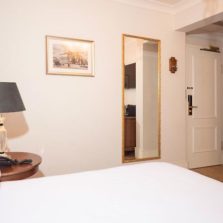 Ebel Boutique Hotel Tirana Kültér fotó