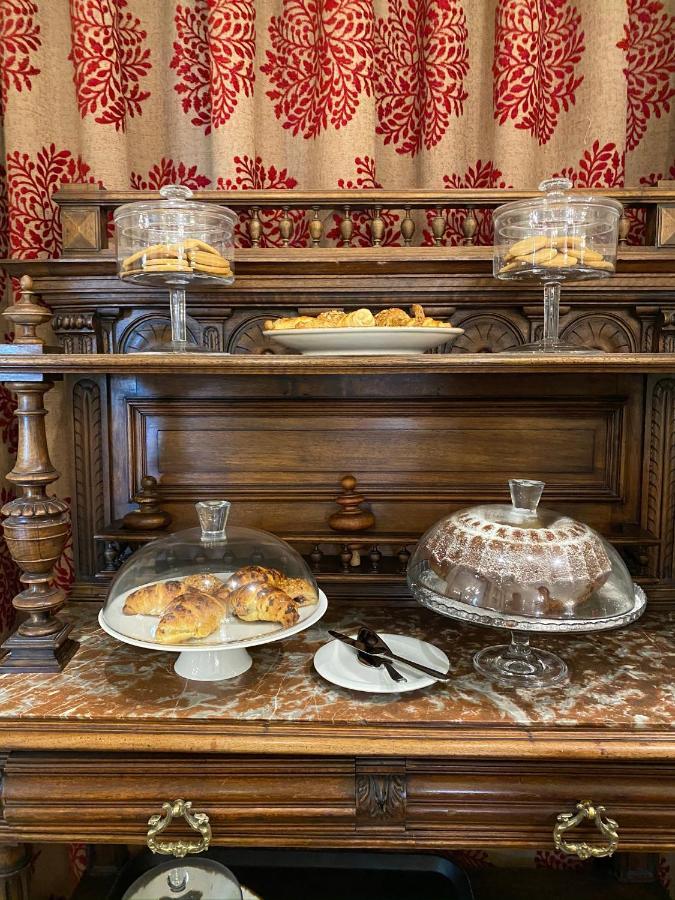 Ebel Boutique Hotel Tirana Kültér fotó