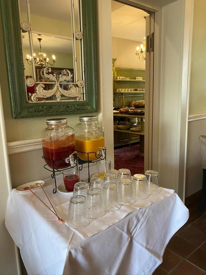 Ebel Boutique Hotel Tirana Kültér fotó