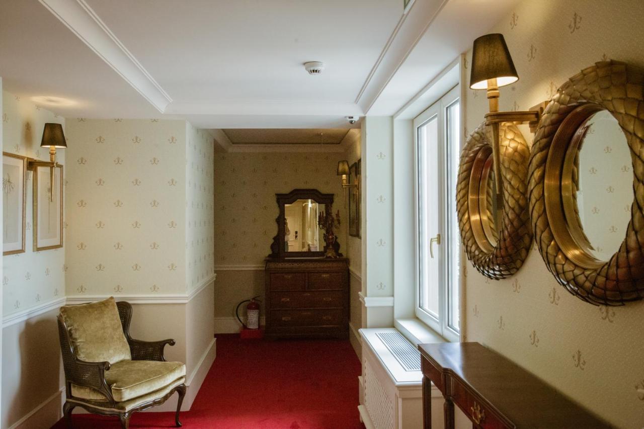 Ebel Boutique Hotel Tirana Kültér fotó