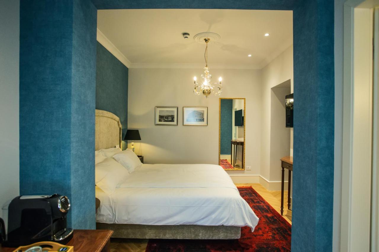 Ebel Boutique Hotel Tirana Kültér fotó