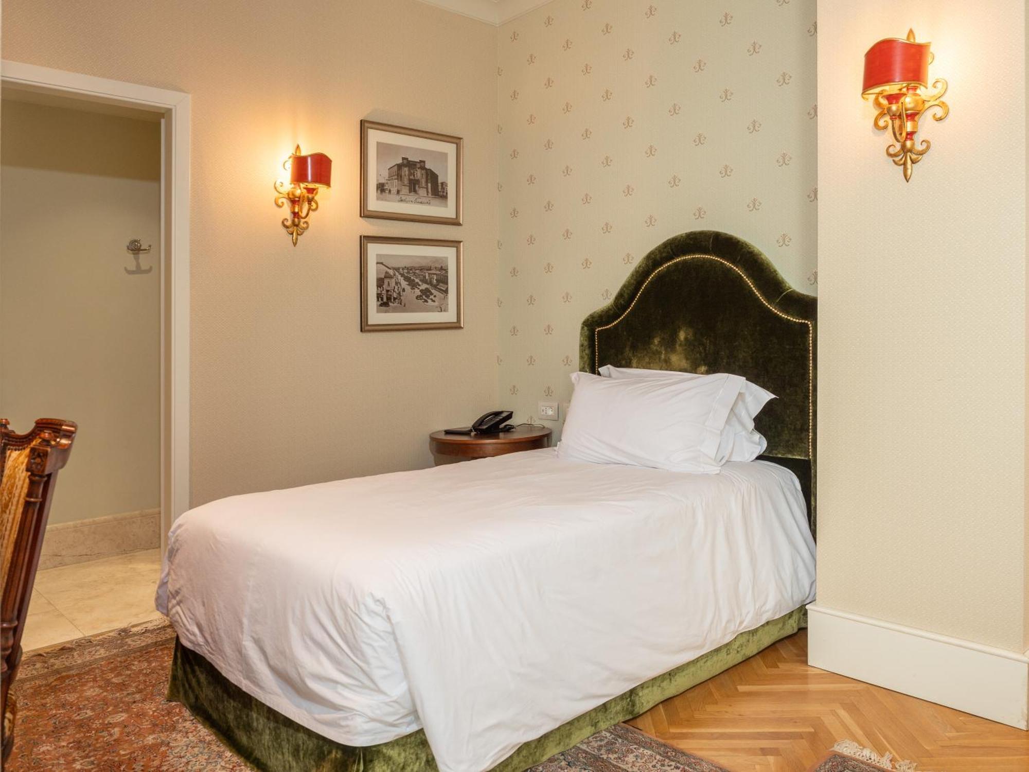Ebel Boutique Hotel Tirana Kültér fotó