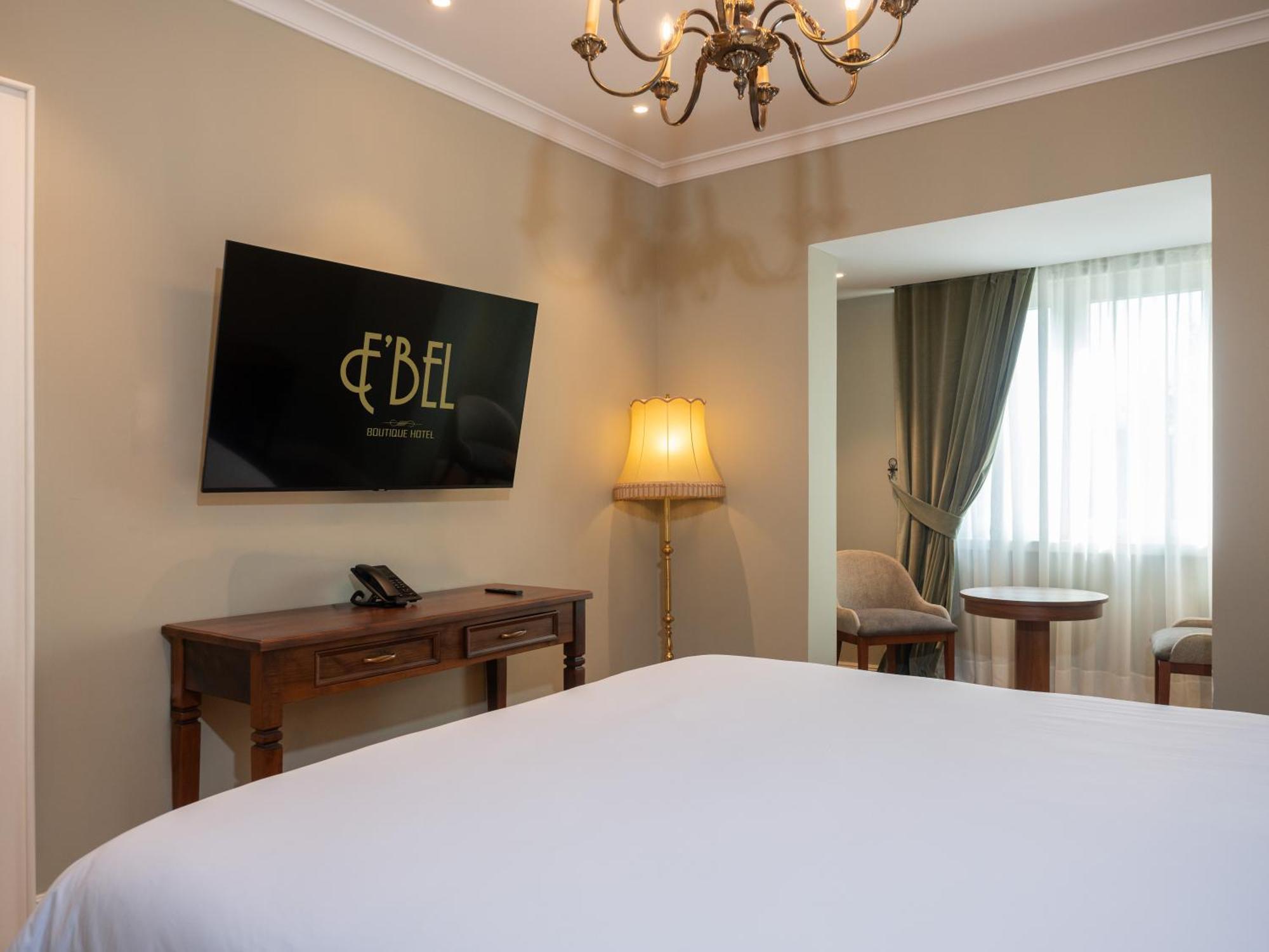 Ebel Boutique Hotel Tirana Kültér fotó
