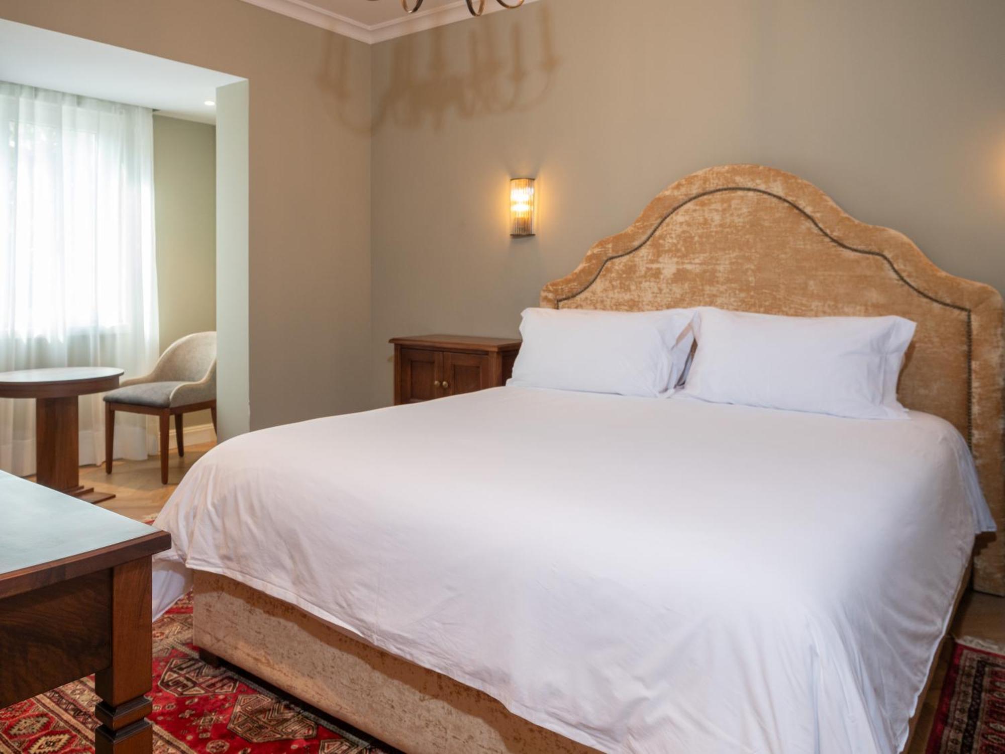 Ebel Boutique Hotel Tirana Kültér fotó